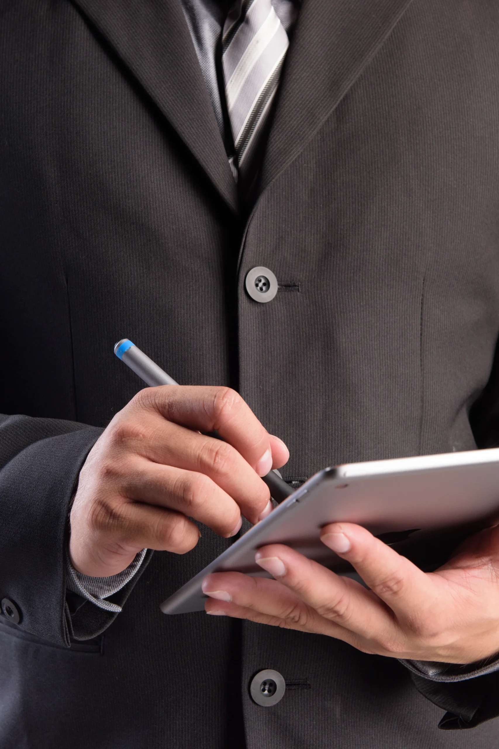 vertical_img_eSignatures vs. Traditional Signatures What’s Best for Small Businesses