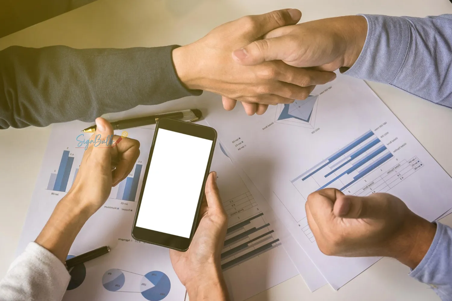 Business partners confirming a deal using an eSignature affiliate program, showcasing eSignature affiliate marketing with online signature affiliate tools and free affiliate programs.